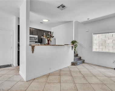 1409 Sycamore Spring Court - Photo Thumbnail 9
