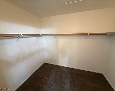 5028 Tropical Cliff Avenue - Photo Thumbnail 9