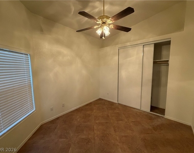 5028 Tropical Cliff Avenue - Photo Thumbnail 3