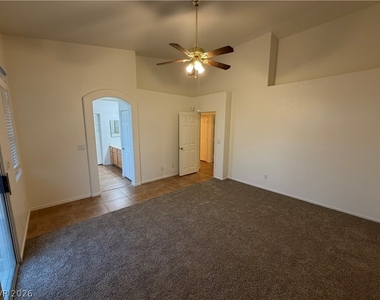 5028 Tropical Cliff Avenue - Photo Thumbnail 5