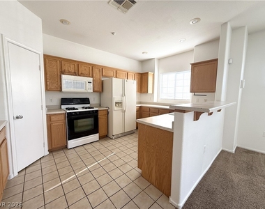 5975 Barbosa Drive - Photo Thumbnail 6