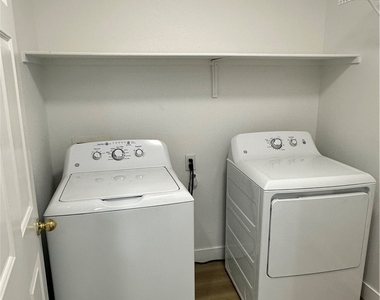 9639 W Post Road - Photo Thumbnail 17