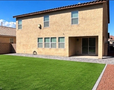 9639 W Post Road - Photo Thumbnail 25