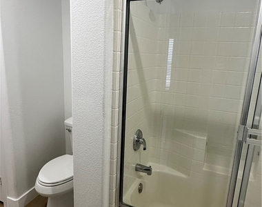 9639 W Post Road - Photo Thumbnail 18