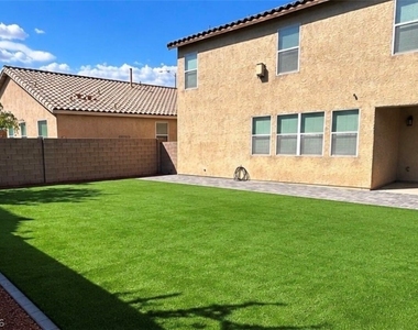 9639 W Post Road - Photo Thumbnail 26