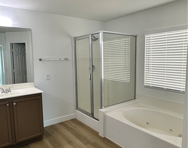 9639 W Post Road - Photo Thumbnail 24
