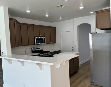 9639 W Post Road - Photo Thumbnail 8