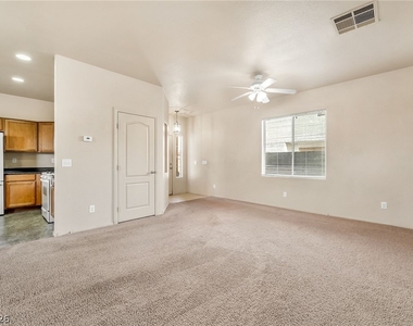 3761 Corpolo Avenue - Photo Thumbnail 4