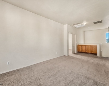 3761 Corpolo Avenue - Photo Thumbnail 12