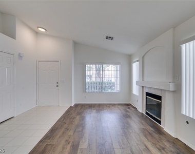 1920 Sondrio Drive - Photo Thumbnail 22