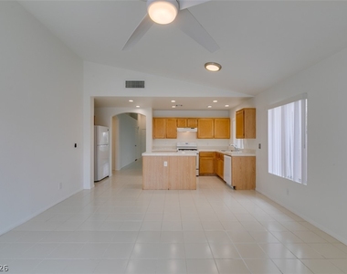 1920 Sondrio Drive - Photo Thumbnail 14