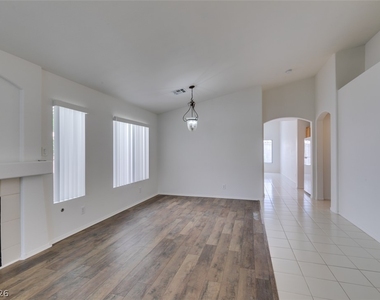 1920 Sondrio Drive - Photo Thumbnail 19
