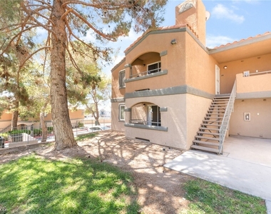 230 Mission Newport Lane - Photo Thumbnail 1