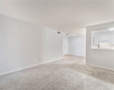 230 Mission Newport Lane - Photo Thumbnail 5
