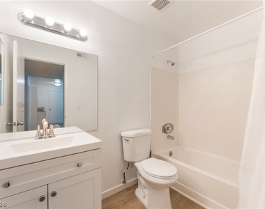 230 Mission Newport Lane - Photo Thumbnail 13