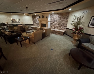 2240 Village Walk Drive - Photo Thumbnail 31