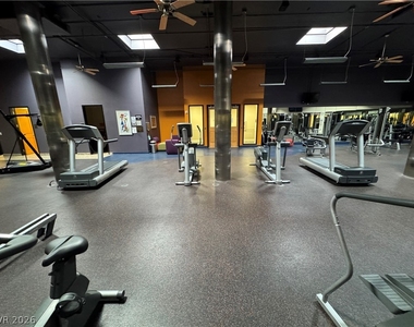 2240 Village Walk Drive - Photo Thumbnail 25