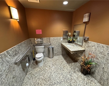 2240 Village Walk Drive - Photo Thumbnail 30