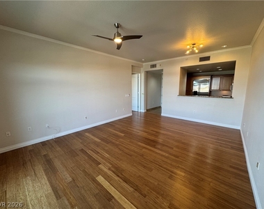 2240 Village Walk Drive - Photo Thumbnail 44