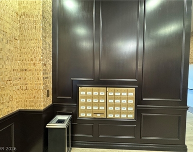 2240 Village Walk Drive - Photo Thumbnail 17