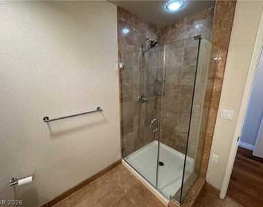2240 Village Walk Drive - Photo Thumbnail 12