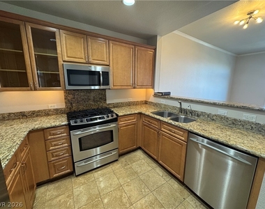 2240 Village Walk Drive - Photo Thumbnail 3
