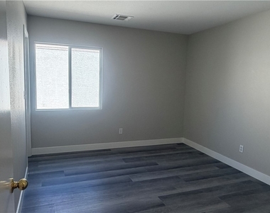 1018 Elliot Park Avenue - Photo Thumbnail 14