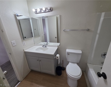4363 Spencer Street - Photo Thumbnail 15