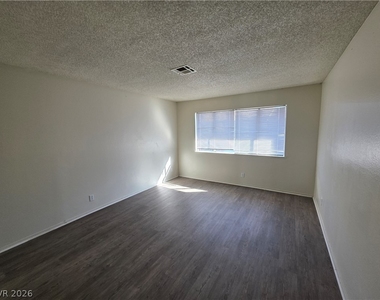 4363 Spencer Street - Photo Thumbnail 9