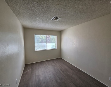 4363 Spencer Street - Photo Thumbnail 18
