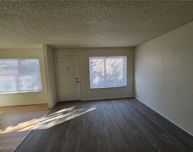 4363 Spencer Street - Photo Thumbnail 29