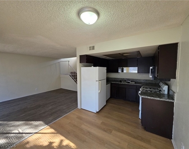 4363 Spencer Street - Photo Thumbnail 7