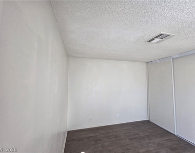 4363 Spencer Street - Photo Thumbnail 38