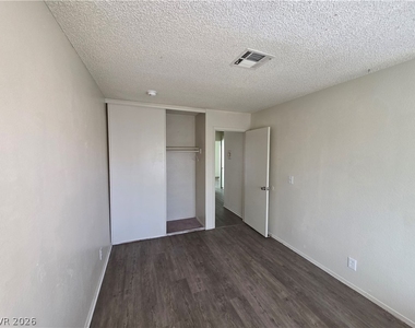 4363 Spencer Street - Photo Thumbnail 13