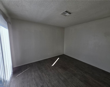 4363 Spencer Street - Photo Thumbnail 36