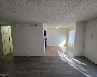 4363 Spencer Street - Photo Thumbnail 27