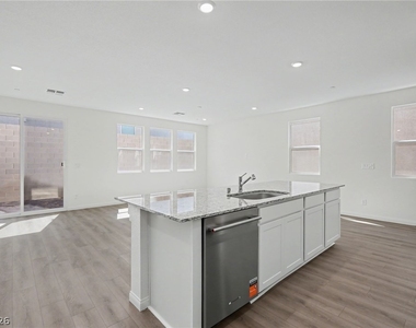3765 Tijeras Avenue - Photo Thumbnail 12