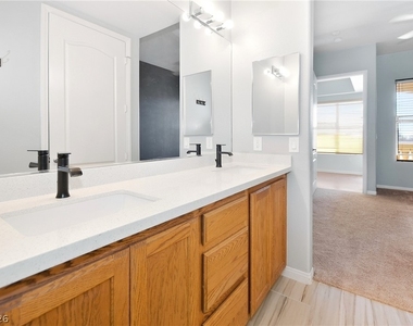 68 E Serene Avenue - Photo Thumbnail 17