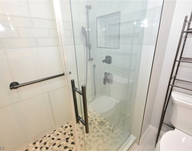 68 E Serene Avenue - Photo Thumbnail 18