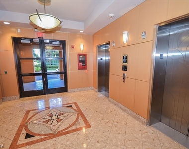 68 E Serene Avenue - Photo Thumbnail 2