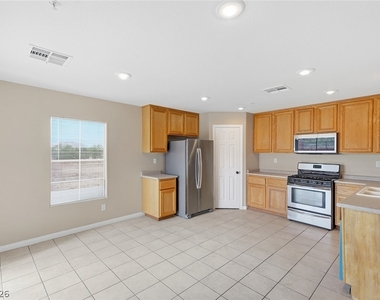 1151 Paradise Vista Drive - Photo Thumbnail 19