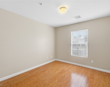 1151 Paradise Vista Drive - Photo Thumbnail 33
