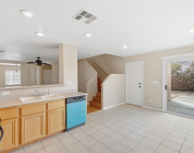 1151 Paradise Vista Drive - Photo Thumbnail 21