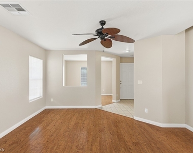 1151 Paradise Vista Drive - Photo Thumbnail 8