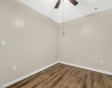 2455 W Serene Avenue - Photo Thumbnail 10