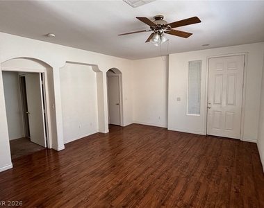 340 Magnolia Arbor Street - Photo Thumbnail 2