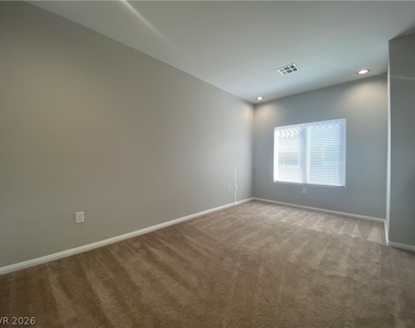 10519 Gold Shadow Avenue - Photo Thumbnail 10