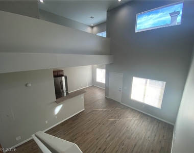 10519 Gold Shadow Avenue - Photo Thumbnail 7