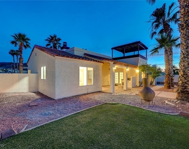 400 Breeze Way - Photo Thumbnail 43