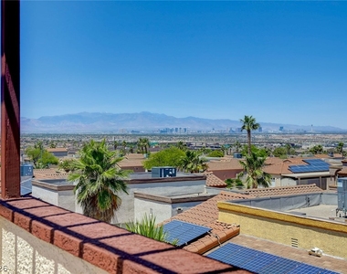 400 Breeze Way - Photo Thumbnail 41